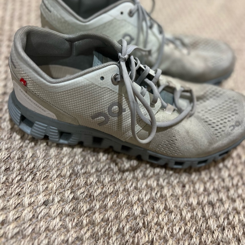 On Cloud Running Blue Gray Athletic Shoes